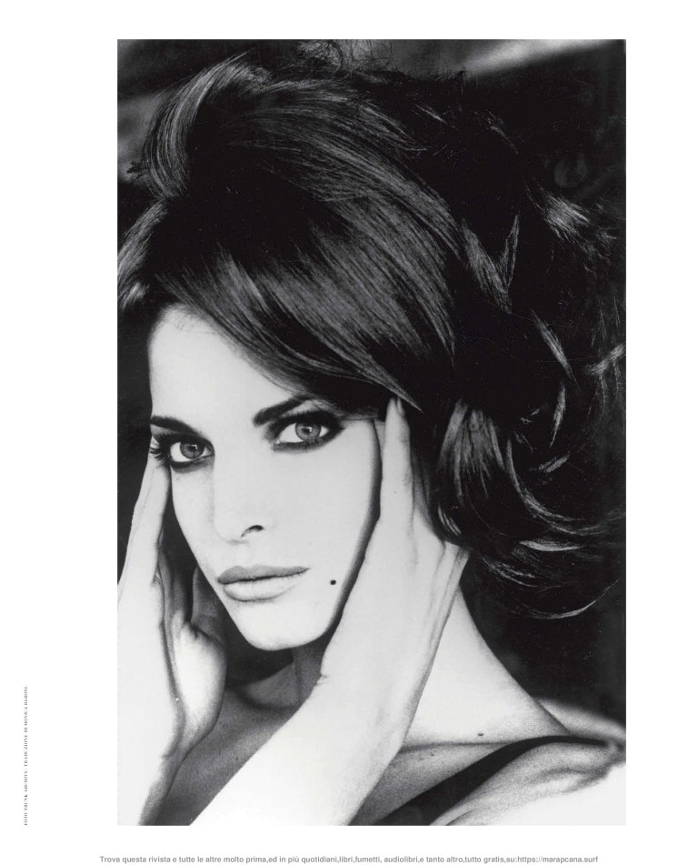 118763546_vogue-italia-n828-agosto-2019_153